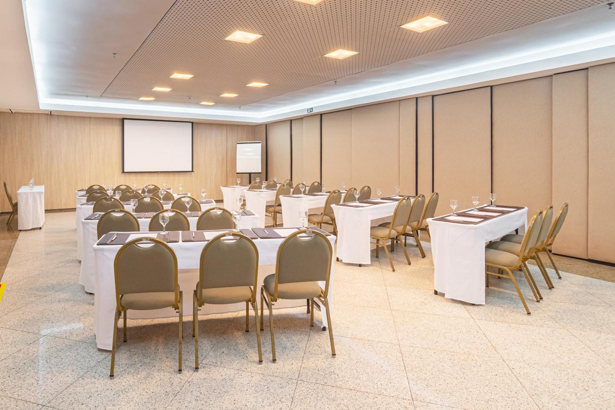 Seara Praia Hotel Fortaleza  Exteriér fotografie Meeting room