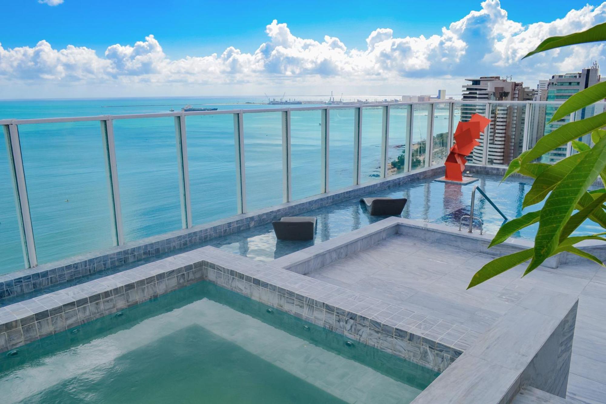 Seara Praia Hotel Fortaleza  Exteriér fotografie A rooftop pool in Miami